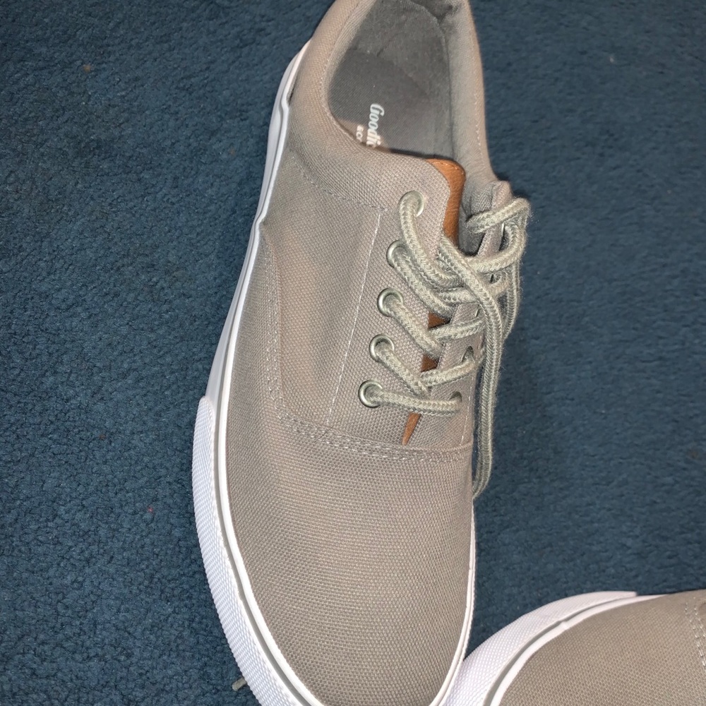 Good fellow shoes 9.5